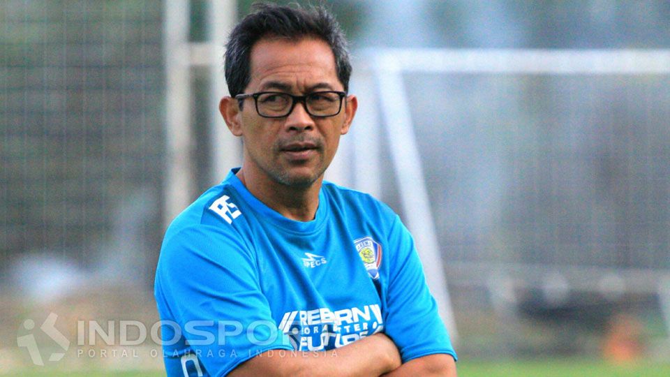 Pelatih Arema FC, Aji Santoso. Copyright: &copy; Ian Setiawan/INDOSPORT